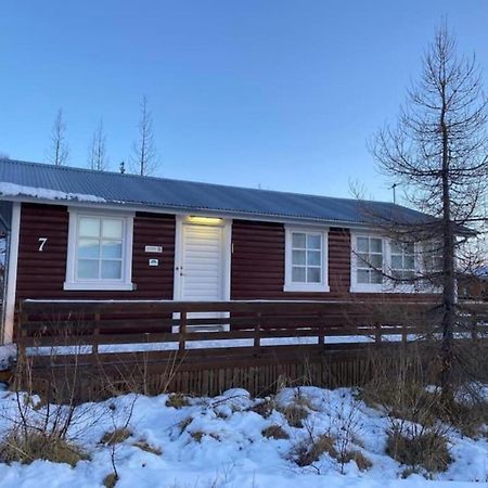 Cozy 2 Bedroom Cottage With Hot Tub アークレイリ エクステリア 写真
