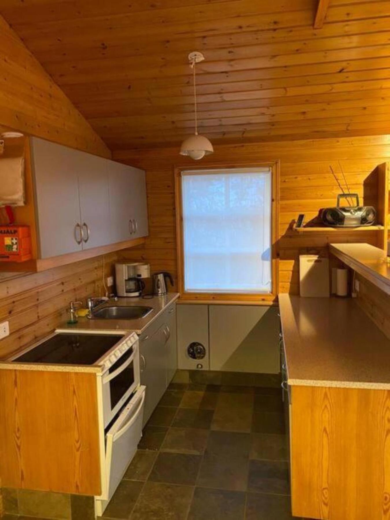 Cozy 2 Bedroom Cottage With Hot Tub アークレイリ エクステリア 写真